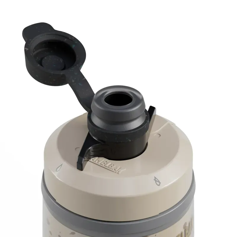 Camelbak Podium Dirt Series Chill 21oz Bike Bottle in Stone Grey-3