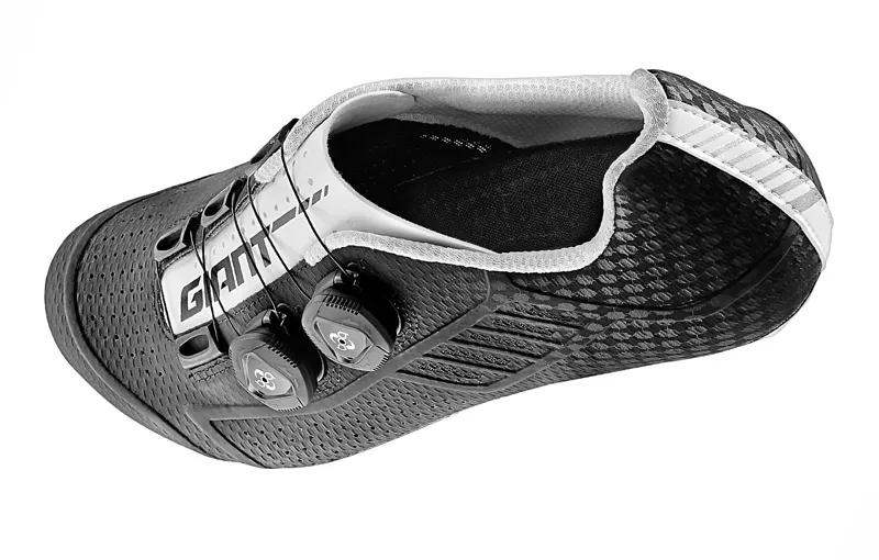 2018 Giant Conduit Road Shoes in Black-1