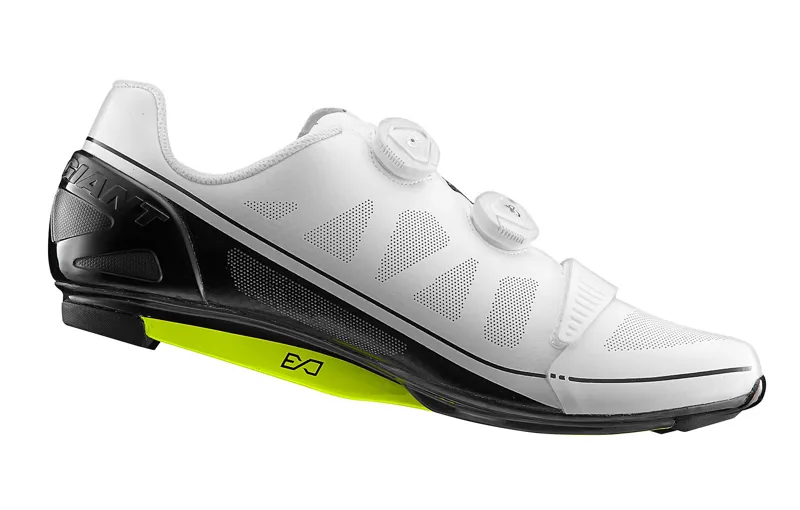 2018 Giant Surge Carbon Road Shows in White-1