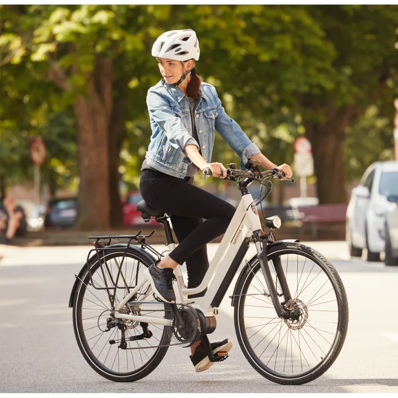 Batribike Gamma-S 7.8Ah/280Wh Womens City eBike in White Shadow-3