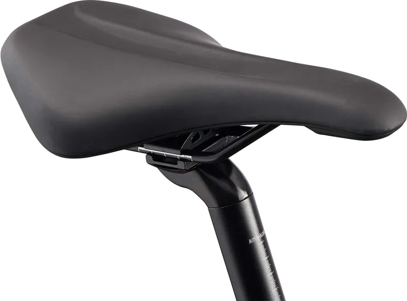 2021 Giant Roam 4 Disc Hybrid Bike in Black-1