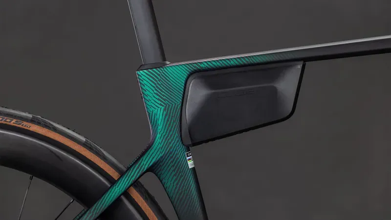 Cube Agree C:62 SLT Road Bike in Black/Black-4