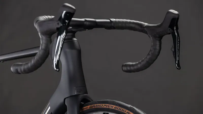 Cube Agree C:62 SLT Road Bike in Black/Black-7