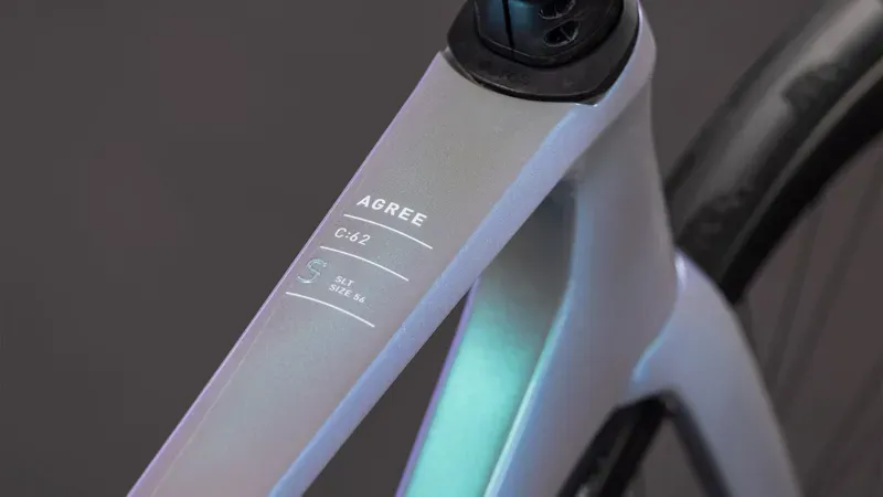 Cube Agree C:62 SLT Road Bike in Green Fusion/White-2