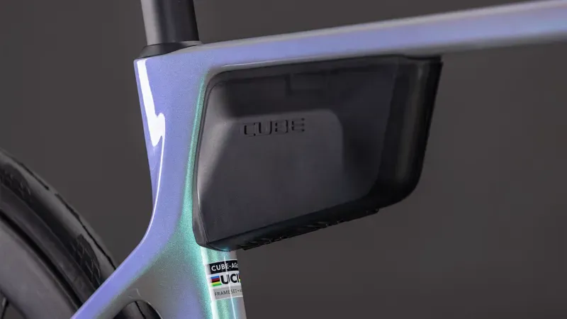 Cube Agree C:62 SLT Road Bike in Green Fusion/White-5