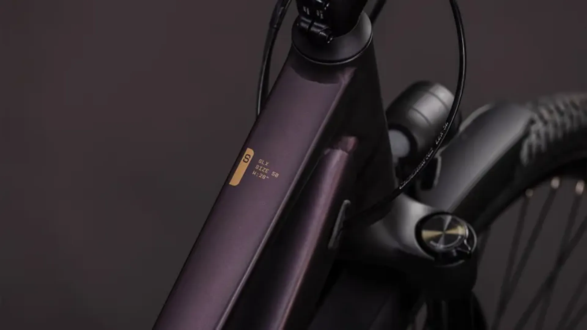 Cube Kathmandu SLX Hybrid Bike in Solar Eclipse/Gold