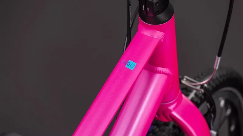 Cube Numove 200 Kids Bike in Fucsia/Plum-2