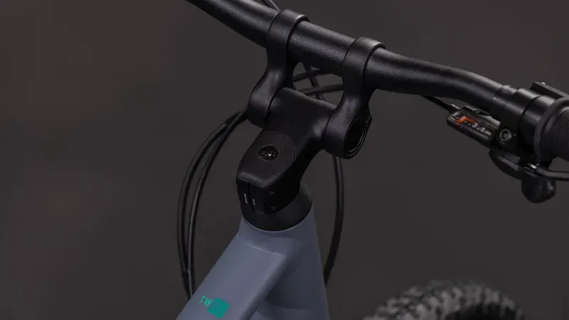 Cube Numove 200 Disc Kids Bike in Lave Grey/Cool Green-3