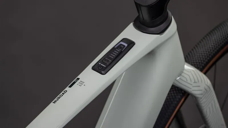 Cube Nuroad Hybrid C:62 Race 400x E-Road Bike in Reed Beige/Black-2