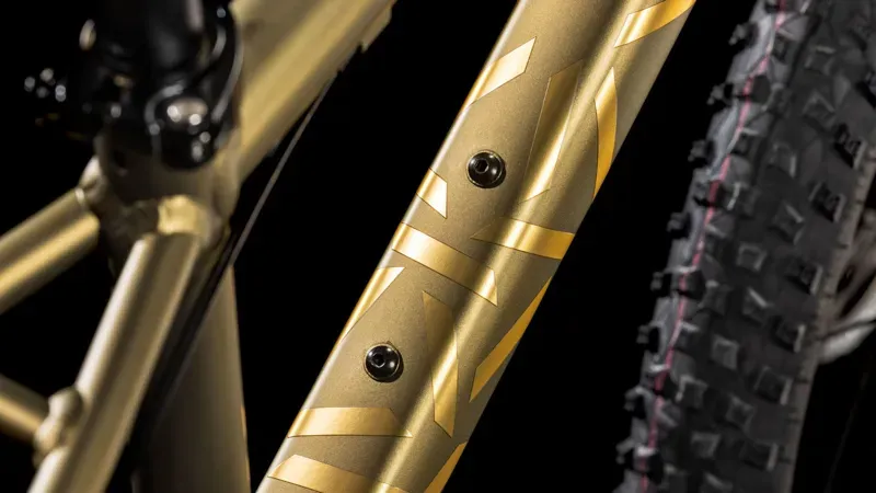 Cube Reaction 200 TM Kids Bike in Golden Time/Black-3