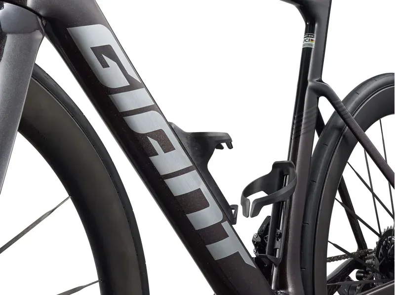Giant Propel Advanced Pro 0-AXS Aero Road Bike in Obsidian Pulse-2