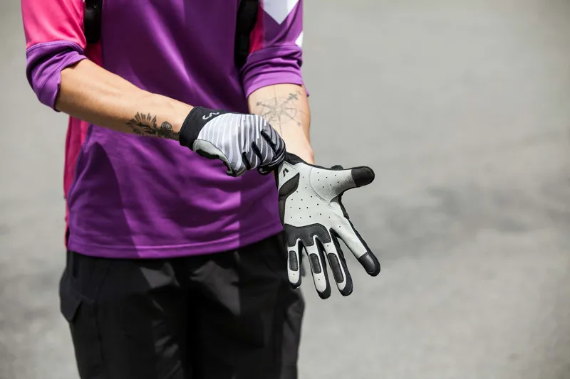 Liv Tangle Women's Off-Road Jersey in Purple/Fuchsia-2