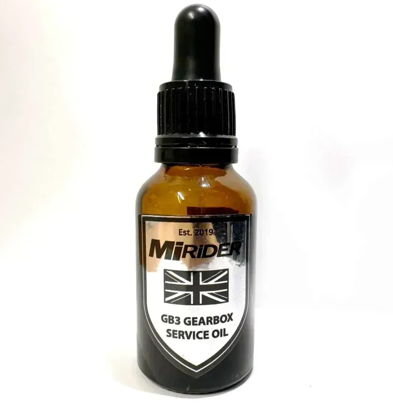 Mirider Gearbox Oil in Black