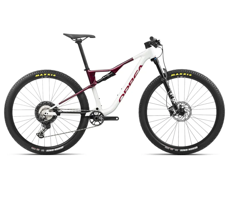 Orbea Oiz H30 Mountain Bike In White Chic/Shadow Coral